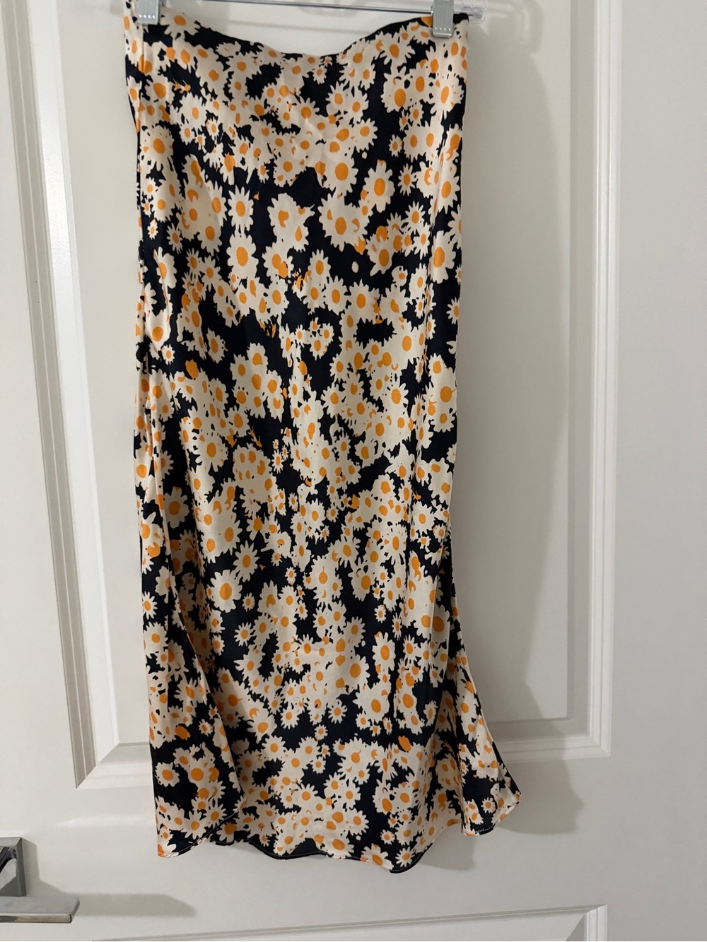 Floral Daisy Slip Skirt - Black and Cream